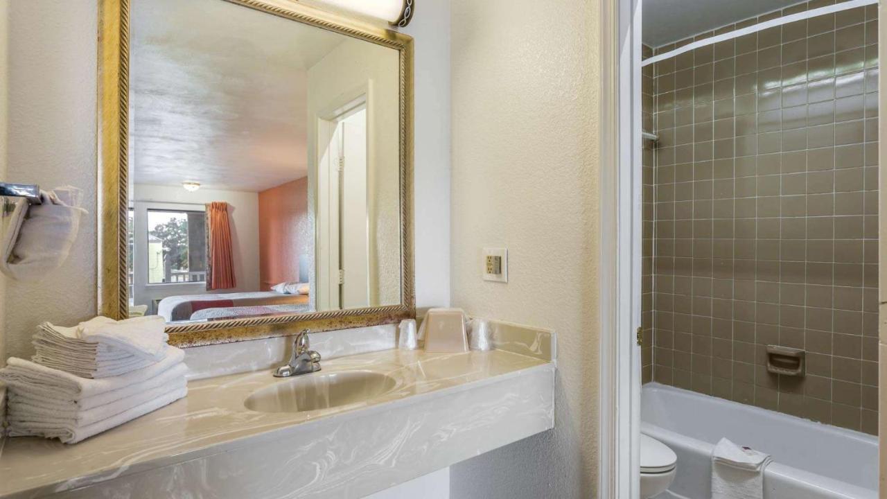 Motel 6-Portsmouth, Va Esterno foto